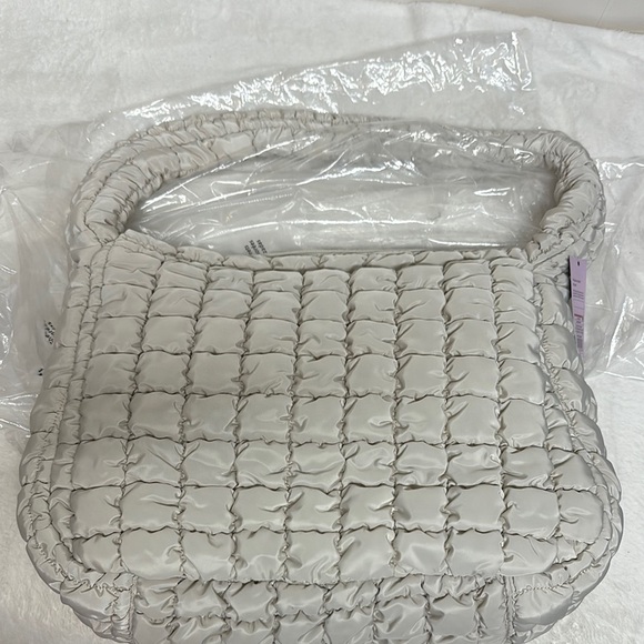 wild fable Handbags - Wild Fable White Quilted Shoulder Bag